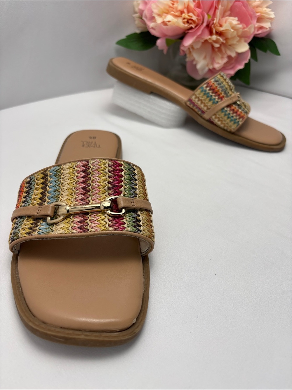 Time and Tru Womens‎ 8.5 Multicolor Woven Slide with Gold Bit - Tan#472